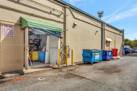 8766 SW 72 Street Miami FL 33173