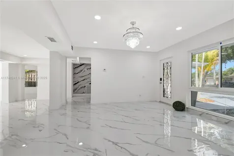 2025 NW 12th Avenue Fort Lauderdale FL 33311