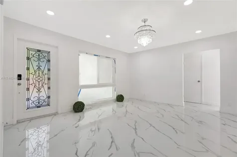2025 NW 12th Avenue Fort Lauderdale FL 33311