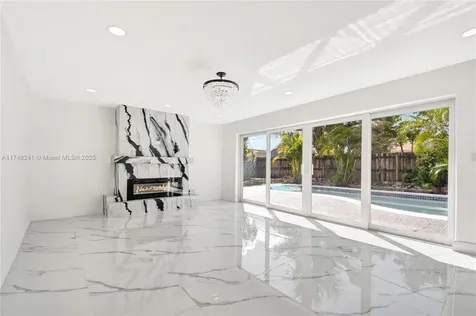 2025 NW 12th Avenue Fort Lauderdale FL 33311