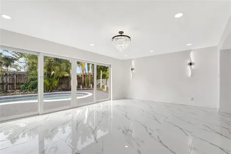 2025 NW 12th Avenue Fort Lauderdale FL 33311