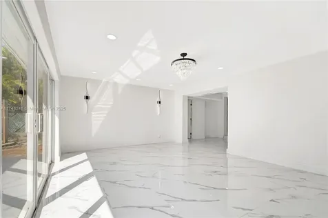 2025 NW 12th Avenue Fort Lauderdale FL 33311