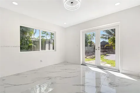 2025 NW 12th Avenue Fort Lauderdale FL 33311