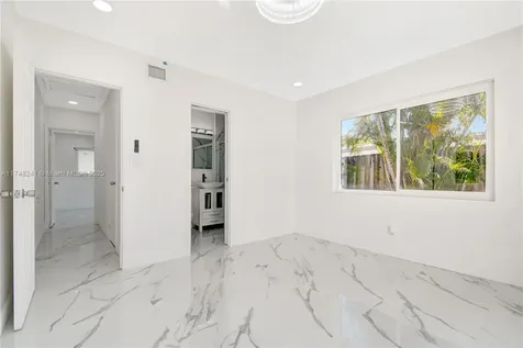 2025 NW 12th Avenue Fort Lauderdale FL 33311