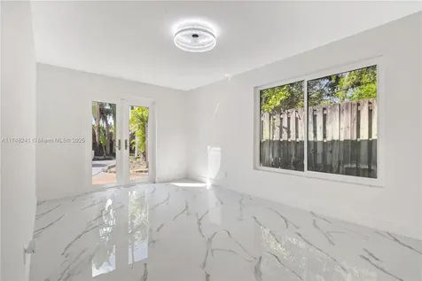 2025 NW 12th Avenue Fort Lauderdale FL 33311
