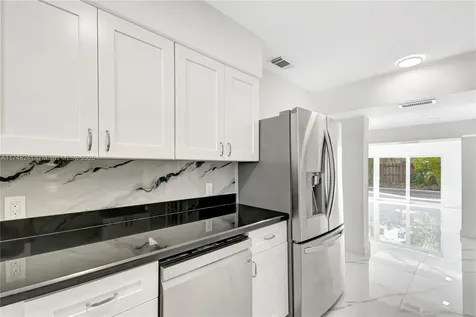 2025 NW 12th Avenue Fort Lauderdale FL 33311