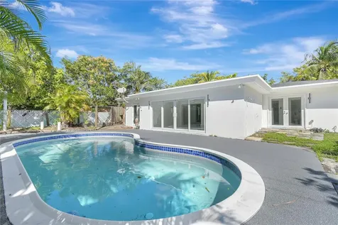 2025 NW 12th Avenue Fort Lauderdale FL 33311