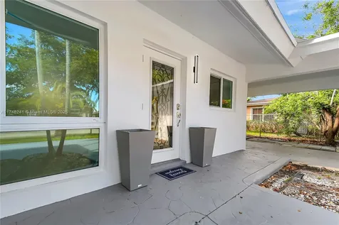 2025 NW 12th Avenue Fort Lauderdale FL 33311