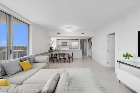 16385 Biscayne Boulevard North Miami Beach FL 33160