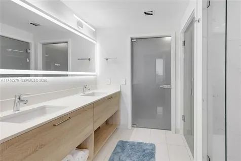 16385 Biscayne Boulevard North Miami Beach FL 33160