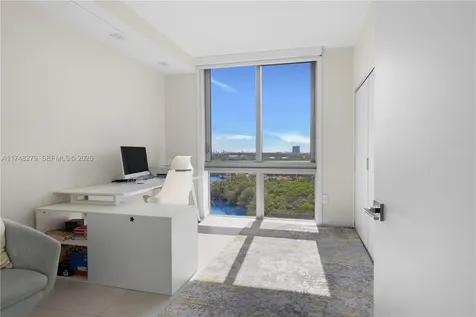 16385 Biscayne Boulevard North Miami Beach FL 33160