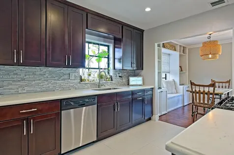 17912 SW 89th Court Palmetto Bay FL 33157