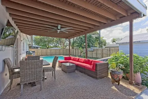 17912 SW 89th Court Palmetto Bay FL 33157