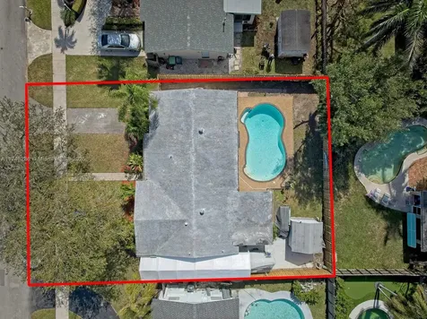 17912 SW 89th Court Palmetto Bay FL 33157