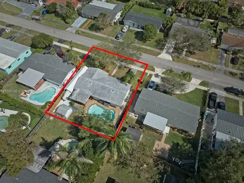 17912 SW 89th Court Palmetto Bay FL 33157