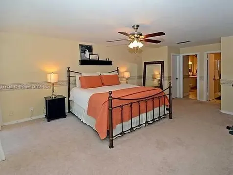 720 Mockingbird Lane Plantation FL 33324