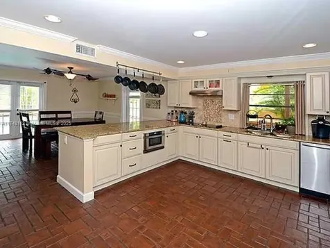 720 Mockingbird Lane Plantation FL 33324