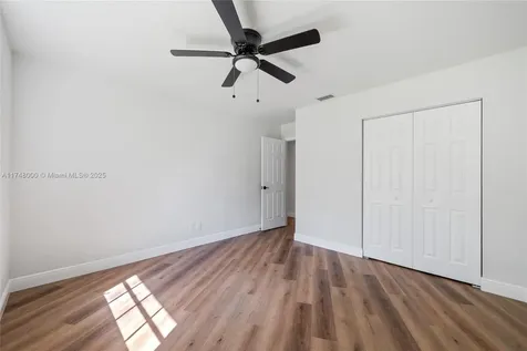 10013 SW 57th Court Cooper City FL 33328