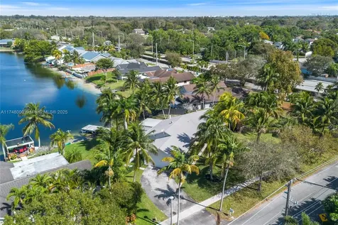 10013 SW 57th Court Cooper City FL 33328