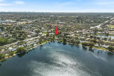 10013 SW 57th Court Cooper City FL 33328