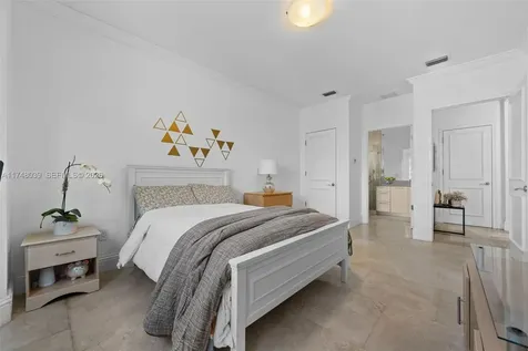 6 Coconut Lane Key Biscayne FL 33149