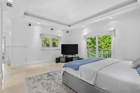6 Coconut Lane Key Biscayne FL 33149