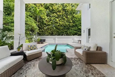 6 Coconut Lane Key Biscayne FL 33149