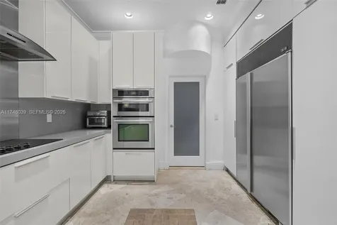 6 Coconut Lane Key Biscayne FL 33149