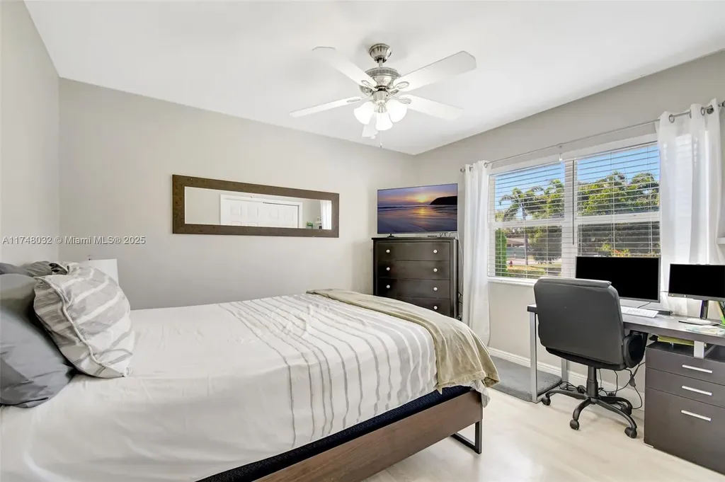 1532 SW 30th Avenue Fort Lauderdale FL 33312