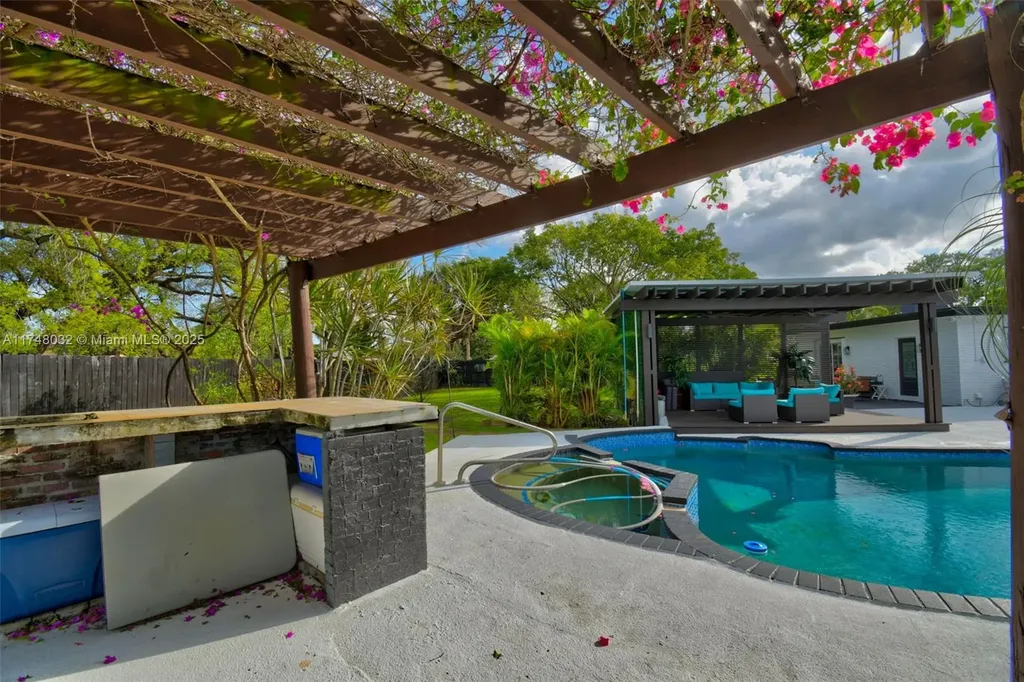 1532 SW 30th Avenue Fort Lauderdale FL 33312