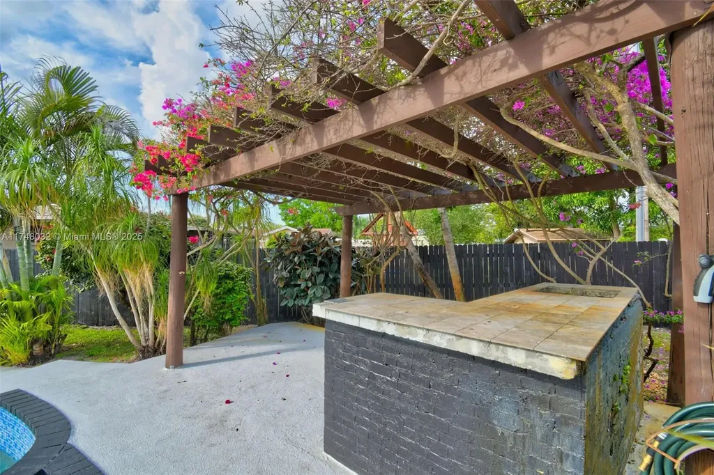 1532 SW 30th Avenue Fort Lauderdale FL 33312