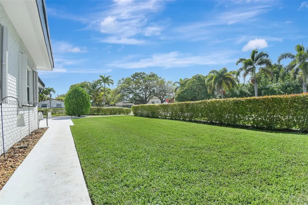 1532 SW 30th Avenue Fort Lauderdale FL 33312