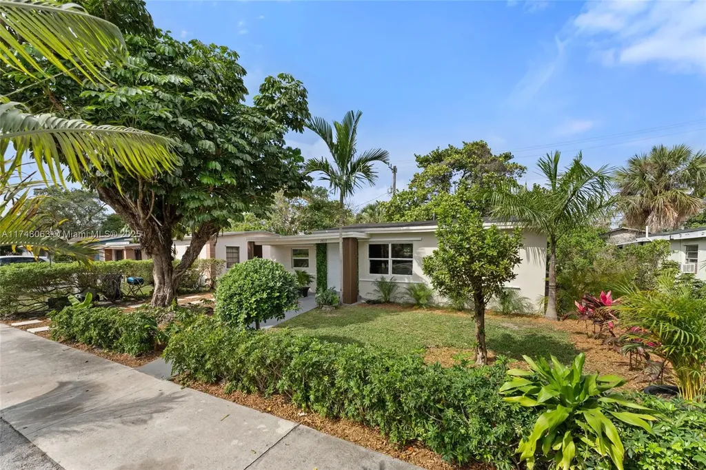 2813 NW 5th Street Pompano Beach FL 33069