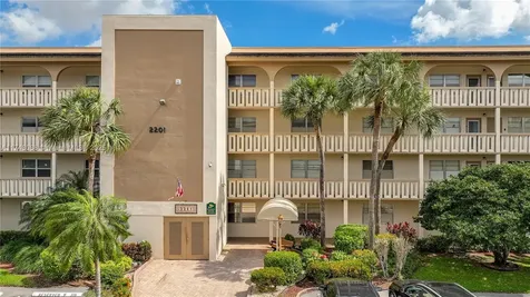 2201 Lucaya Bend Coconut Creek FL 33066