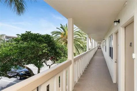 2201 Lucaya Bend Coconut Creek FL 33066