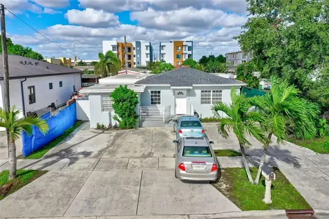 859 E 23rd Street Hialeah FL 33013