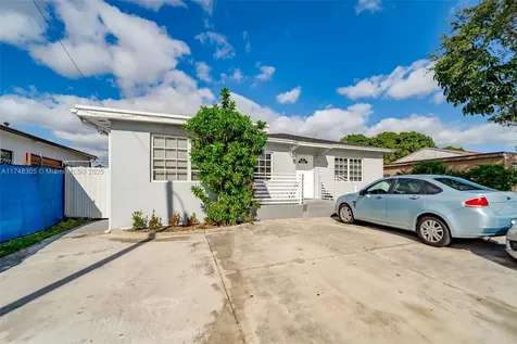 859 E 23rd Street Hialeah FL 33013