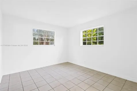 3285 NW 41st Street Lauderdale Lakes FL 33309