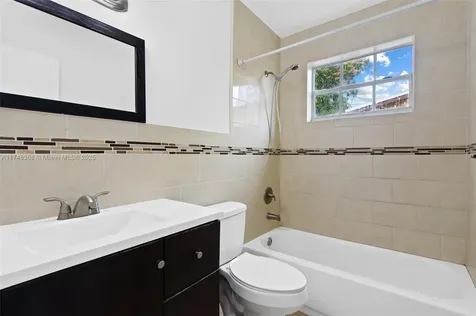 3285 NW 41st Street Lauderdale Lakes FL 33309