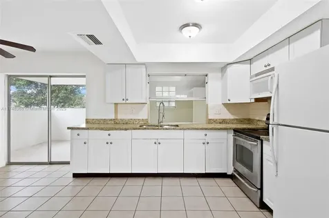3285 NW 41st Street Lauderdale Lakes FL 33309