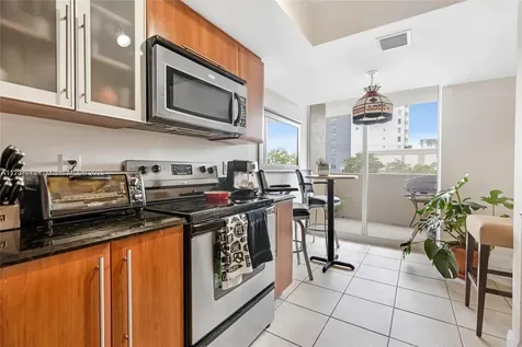 3232 SW 22nd Terrace Miami FL 33145