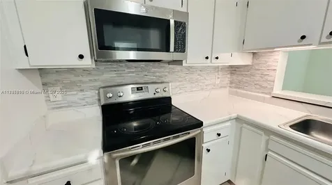 1245 SW 46th Avenue Pompano Beach FL 33069