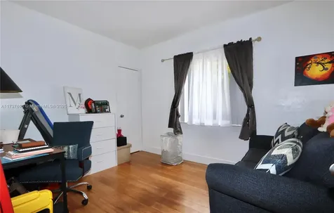 1415 NE 179th Street North Miami Beach FL 33162