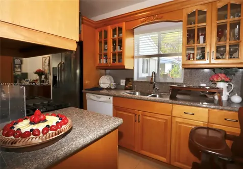 1415 NE 179th Street North Miami Beach FL 33162