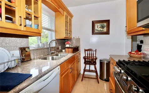 1415 NE 179th Street North Miami Beach FL 33162
