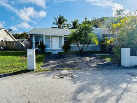 10366 SW 205th Terrace Cutler Bay FL 33189