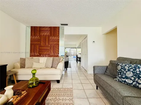 10366 SW 205th Terrace Cutler Bay FL 33189