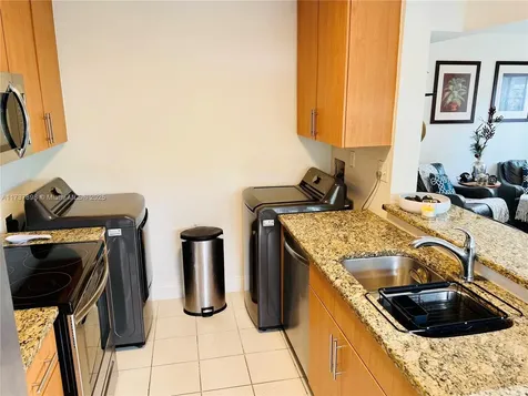 10366 SW 205th Terrace Cutler Bay FL 33189