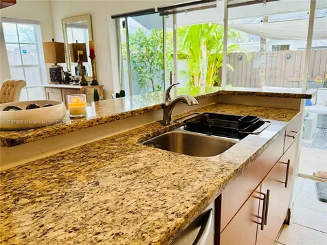 10366 SW 205th Terrace Cutler Bay FL 33189
