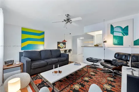 143 Oakridge J Deerfield Beach FL 33442